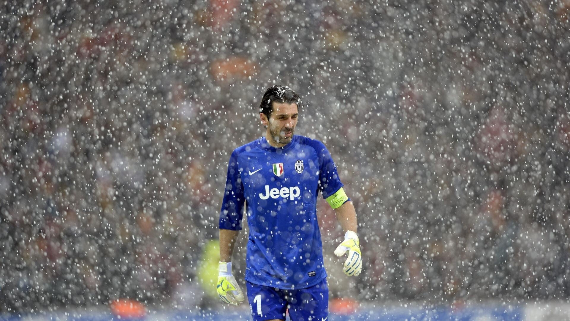 AIYOUXI.COM-拉科鲁尼亚与巴拉多利德平分秋色，拉科鲁尼亚中锋